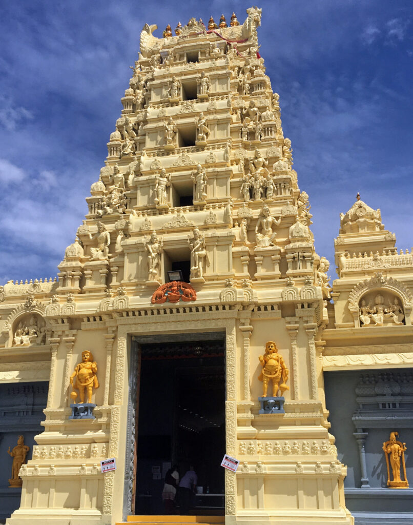 The striking gopura or entrance gate of the Sri Selva Vinayakar Koyil.