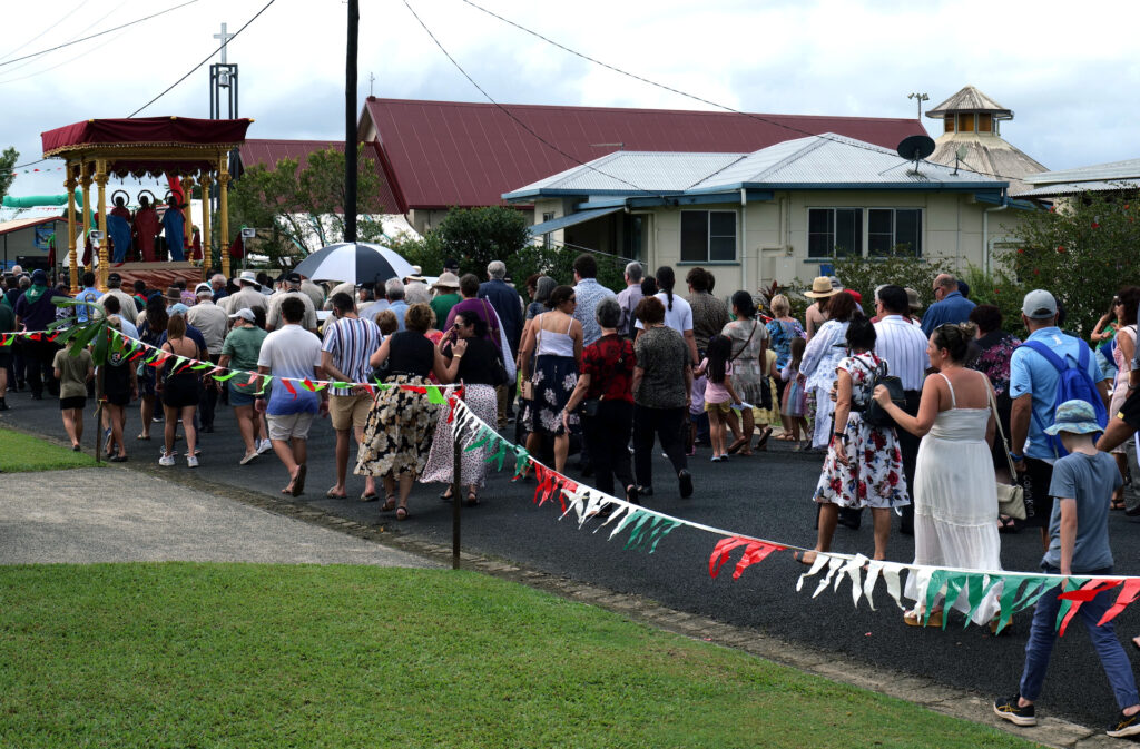 Figure 3: Procession returns to St John's, Silkwood, 2023 (QAR).